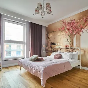 Provence Apartments, Apartament