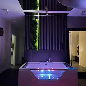 Magspace River View Jacuzzi Danzig